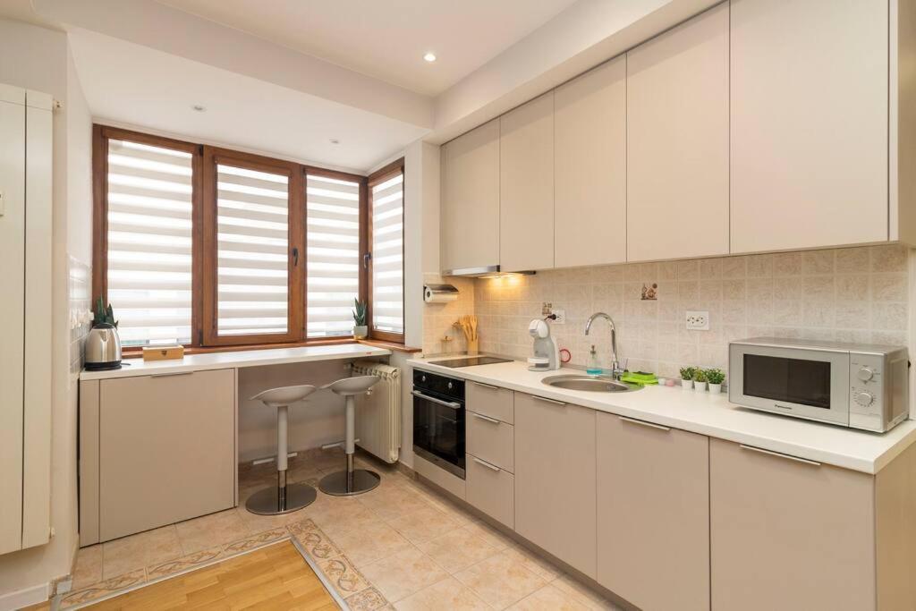 Spacious Aristocratic Apt. With A Colourful View Sofia Ngoại thất bức ảnh