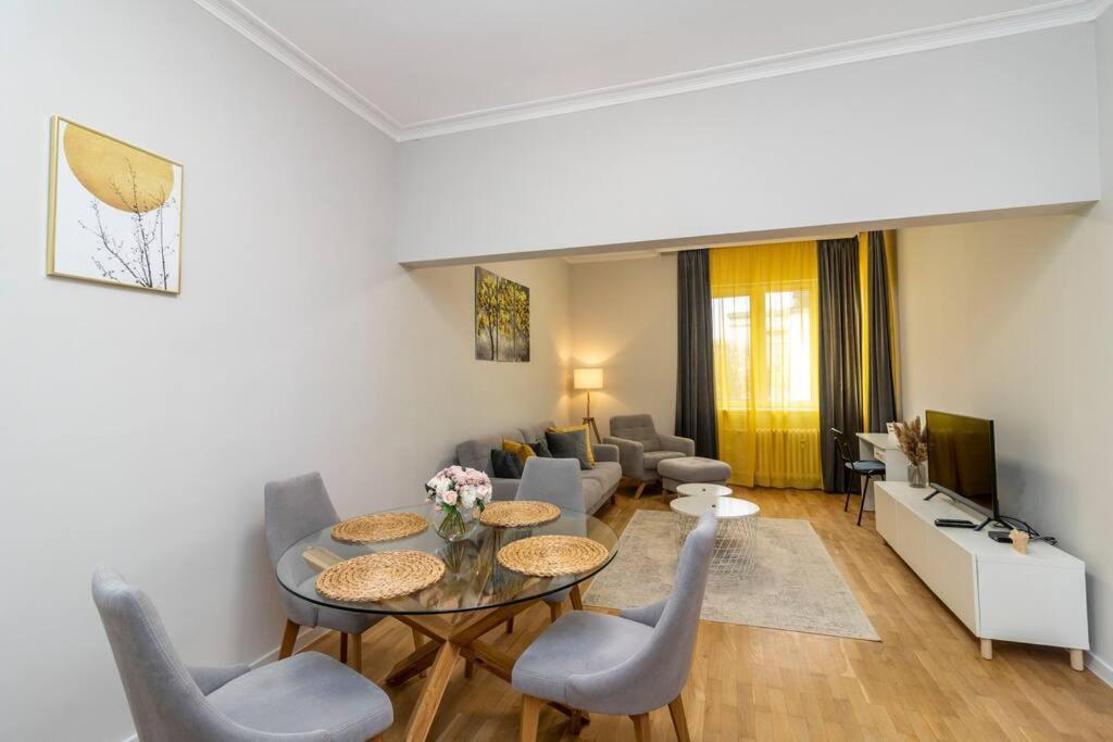 Spacious Aristocratic Apt. With A Colourful View Sofia Ngoại thất bức ảnh