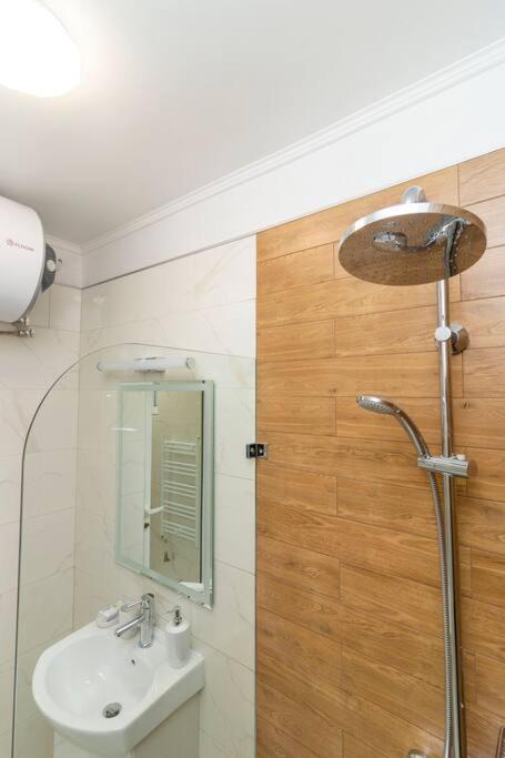 Spacious Aristocratic Apt. With A Colourful View Sofia Ngoại thất bức ảnh